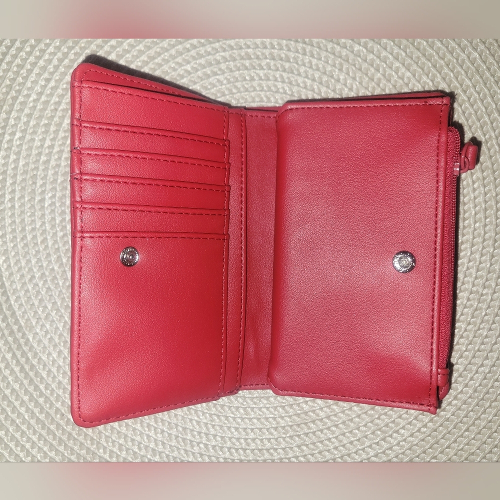 Betsey Johnson Red Heart-Embossed Zip Around Wallet EUC - Picture 3 of 9